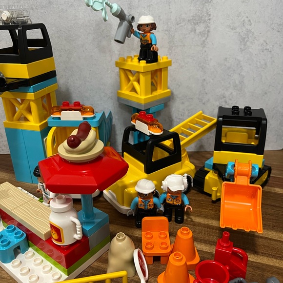 Lot of Lego DUPLO Construction Trucks Vehicles & Accessories from Set #10933 - Picture 3 of 12